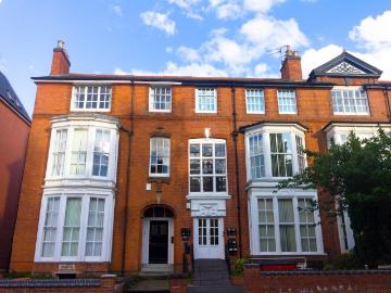 3 bedroom apartment to rent