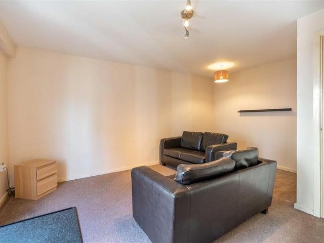 3 bedroom apartment to rent