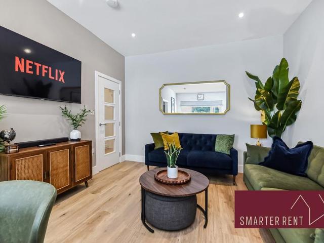 3 bedroom apartment to rent