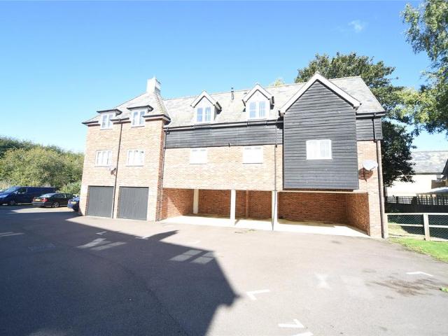 3 bedroom apartment to rent