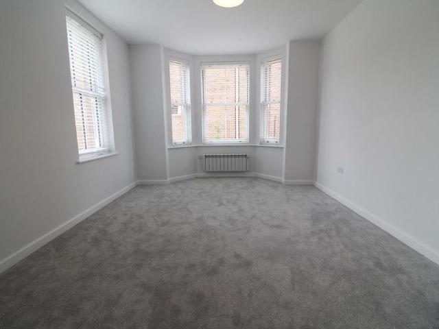 3 bedroom apartment to rent