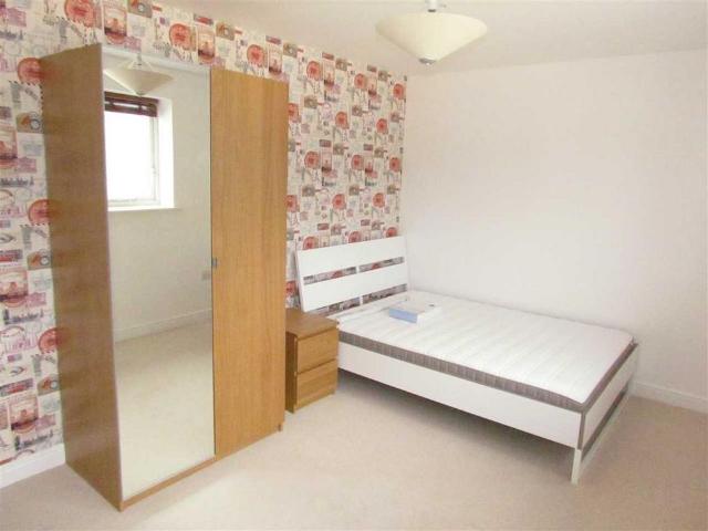 3 bedroom apartment to rent