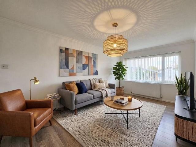 3 bedroom apartment to rent