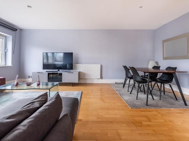 3 bedroom apartment to rent