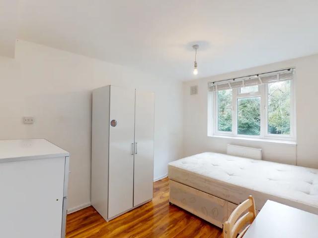 3 bedroom apartment to rent