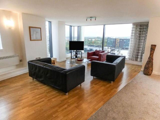 3 bedroom apartment to rent