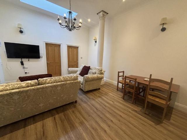 3 bedroom apartment to rent