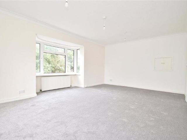 3 bedroom apartment to rent
