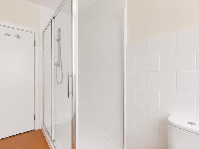 3 bedroom apartment to rent