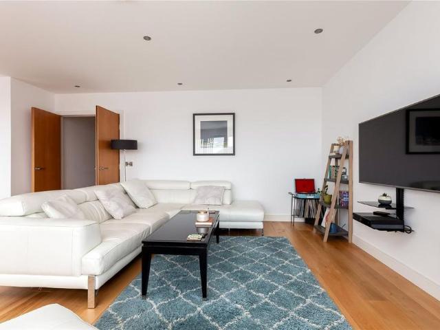 3 bedroom apartment to rent