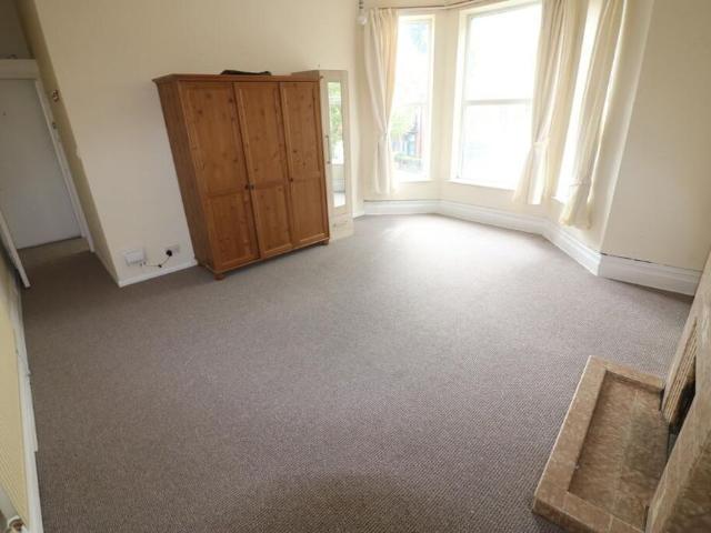 3 bedroom apartment to rent