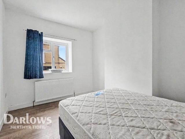 3 bedroom apartment to rent