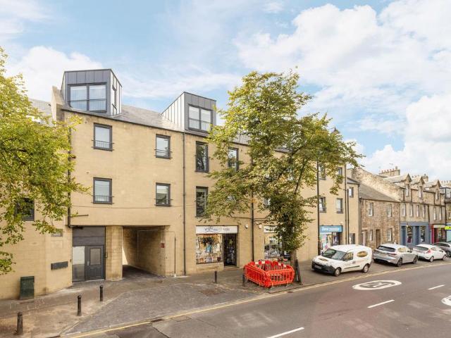3 bedroom apartment to rent