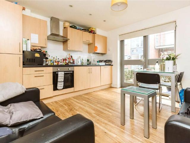 3 bedroom apartment to rent