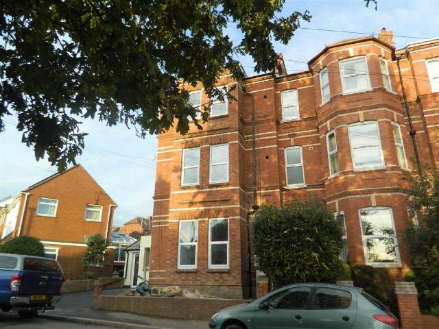 3 bedroom apartment to rent