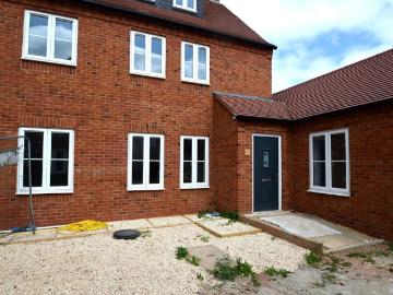 3 bedroom apartment to rent
