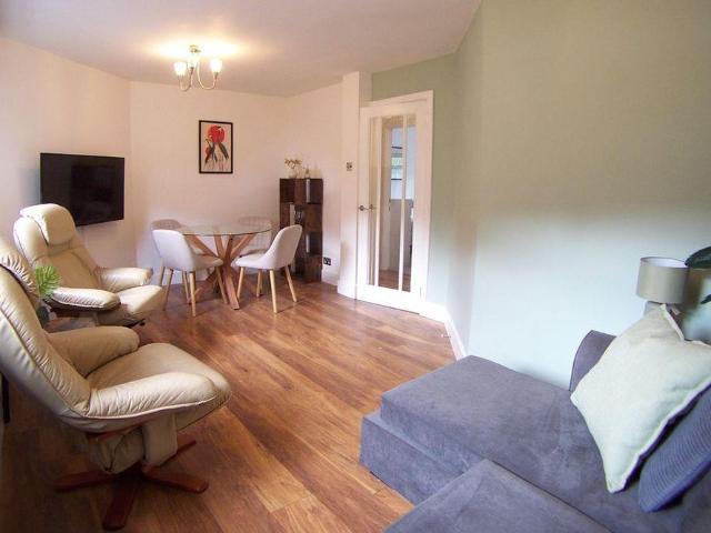 3 bedroom apartment to rent