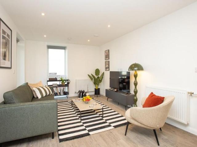 3 bedroom apartment to rent