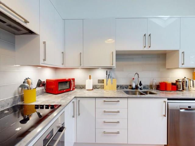 3 bedroom apartment to rent