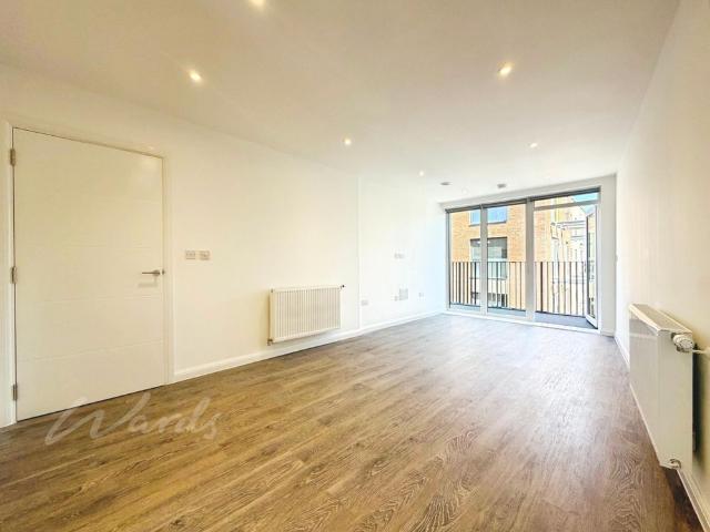 3 bedroom apartment to rent