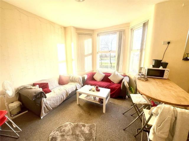 3 bedroom apartment to rent