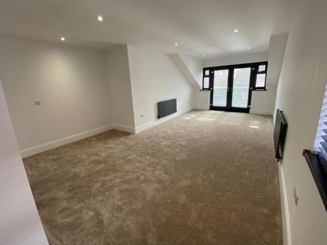 3 bedroom apartment to rent