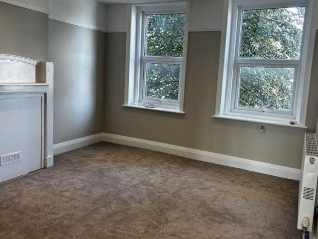 3 bedroom apartment to rent