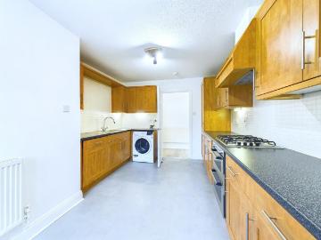 3 bedroom apartment to rent