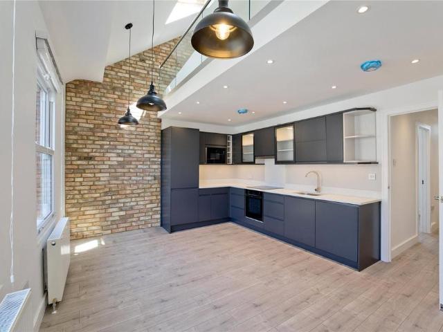 3 bedroom apartment to rent