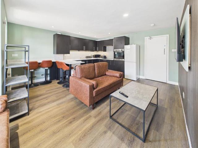 3 bedroom apartment to rent