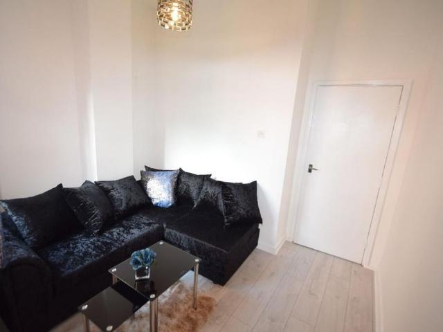 3 bedroom apartment to rent