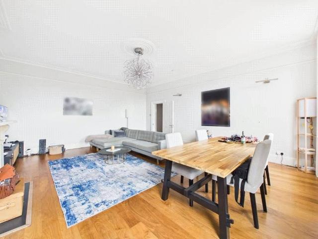 3 bedroom apartment to rent