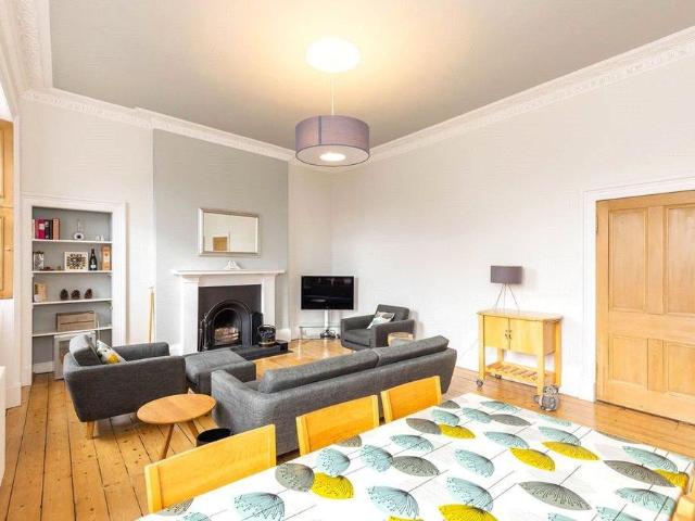 3 bedroom apartment to rent