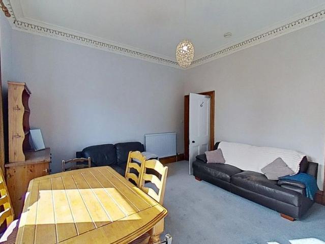 3 bedroom apartment to rent