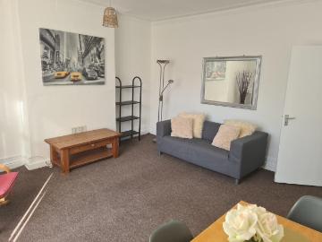 3 bedroom apartment to rent