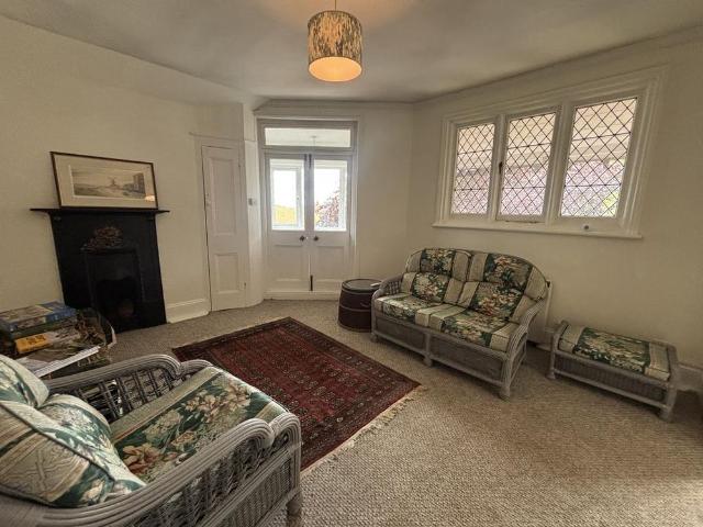 3 bedroom apartment to rent