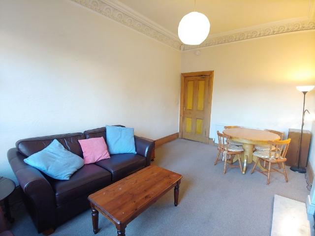 3 bedroom apartment to rent
