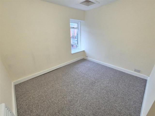 3 bedroom apartment to rent