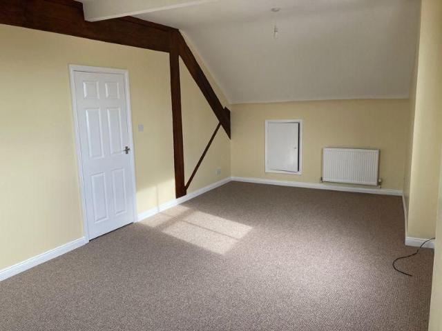 3 bedroom apartment to rent