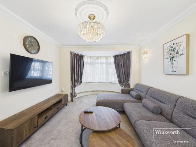3 bedroom apartment to rent
