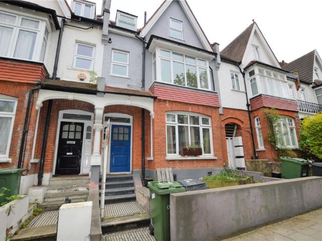 3 bedroom apartment to rent
