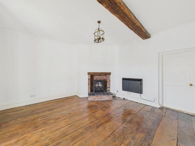 3 bedroom apartment to rent