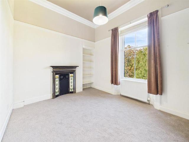3 bedroom apartment to rent