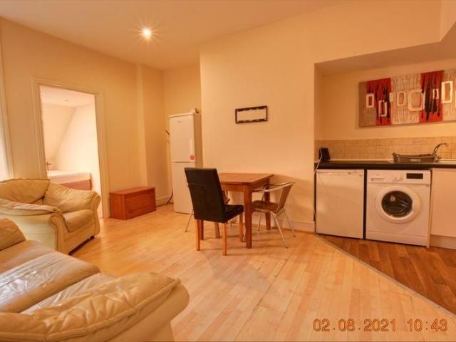 3 bedroom apartment to rent