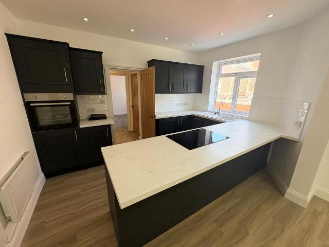 3 bedroom apartment to rent