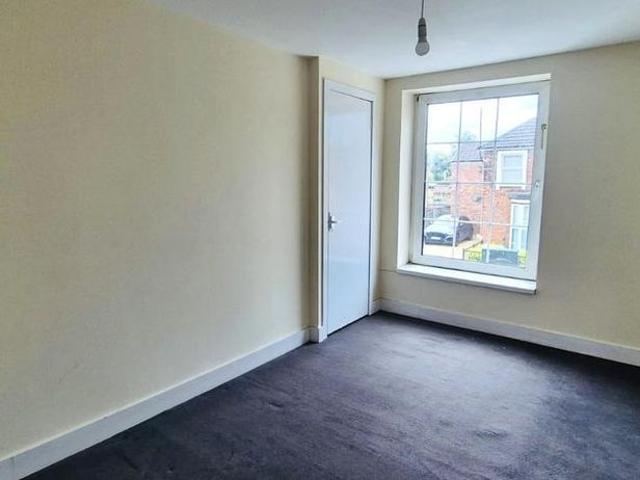 3 bedroom apartment to rent