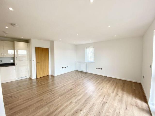 3 bedroom apartment to rent
