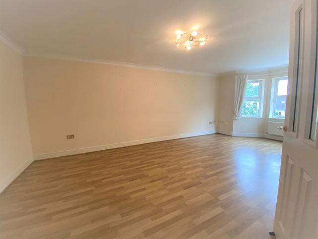 3 bedroom apartment to rent