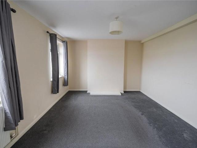 3 bedroom apartment to rent