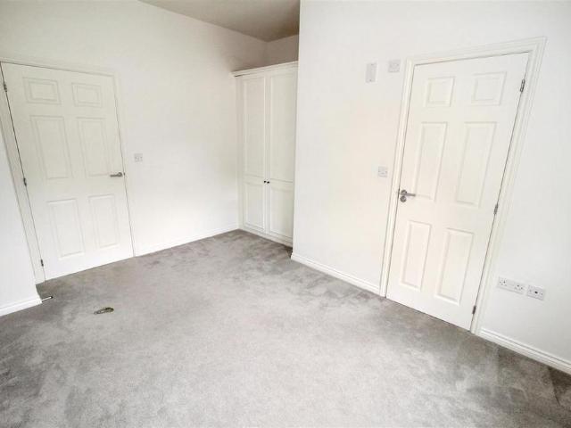 3 bedroom apartment to rent